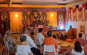 Serate di studio del Dharma (testi sacri Buddhismo)